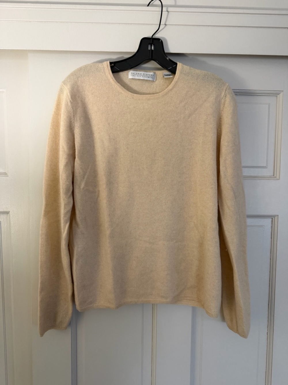 Valerie Stevens Soft Cream Crewneck Cashmere Sweater